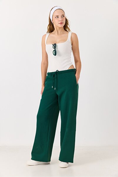 Juuuj Green Three-Thread Fabric, Elastic Waist, Loose Fit, Comfortable Fit, C...