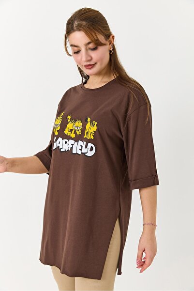 Juuuj Brown Crew Neck Short Sleeve Knitted Fabric T-Shirt with Garfield Print...