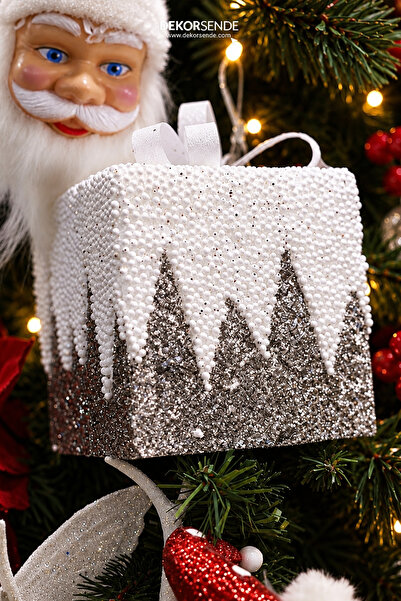Dekorsende New Year's Ornament Zigzag Gift Box Silver 12 cm