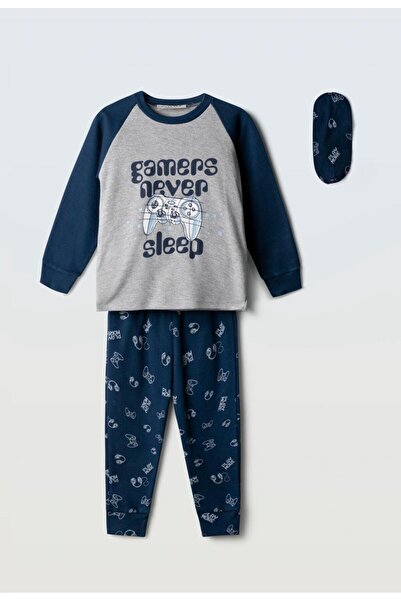 hashtag Πυτζάμα με μάσκα ύπνου αγόρι H723 "Gamers Never Sleep" γκρι μελανζέ