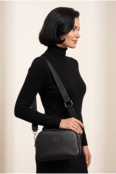 LYRA Bags & Accessories حقيبة كروس للكتف يومية عملية مبطنة بمادة ناعمة عالية ...