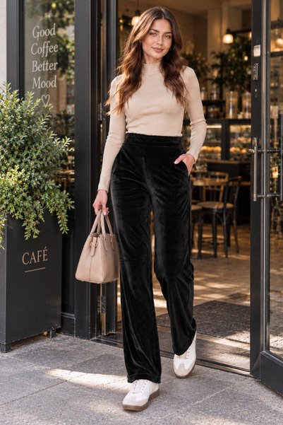 My Peak Tariki Velvet Sweatpants with Pockets