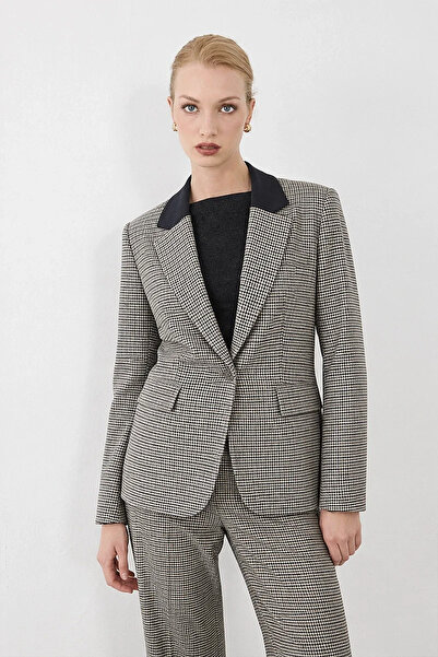 Gusto Houndstooth Blazer Jacket with Embellished Collar - Green