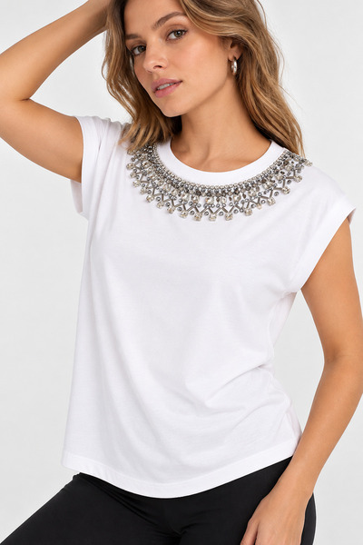 RENGARENG Women's Design T-Shirt with Stone and Bead Embroidery Detail, Low Double Sleeves, White Blouse