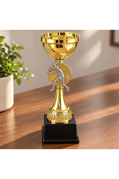 Mugs and love Kişiye özel büyük boy gold renk TENİS figürlü ödül kupası