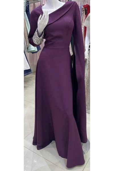 ceneric Elegant, Classic, Mulberry Colored Evening Dress for Various Parties and Occasions.