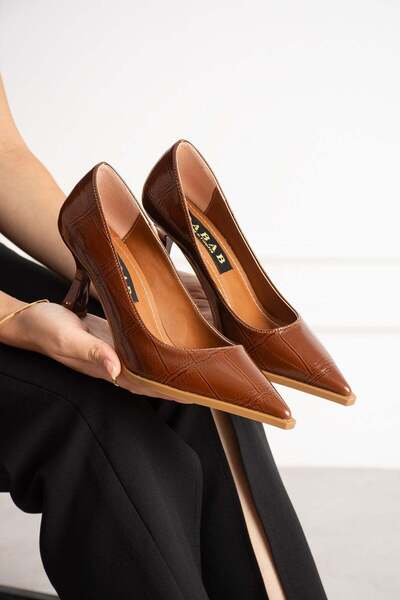 dabab shoes Nilay Women's Tan Crocodile Patent Leather Pointed Toe 7 cm Thin ...