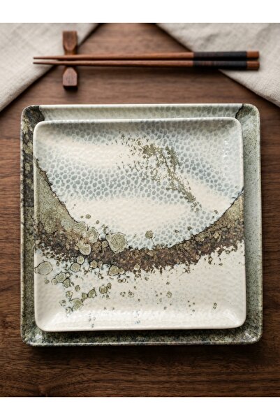 Kütahya Porselen 27 cm and 23 cm Square Presentation Plates