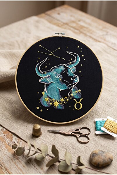 Boğa Burcu ve Takımyıldızı Temalı Nakış İşlemeli Kasnak Pano - Astroloji Duvar Süsü Tablo