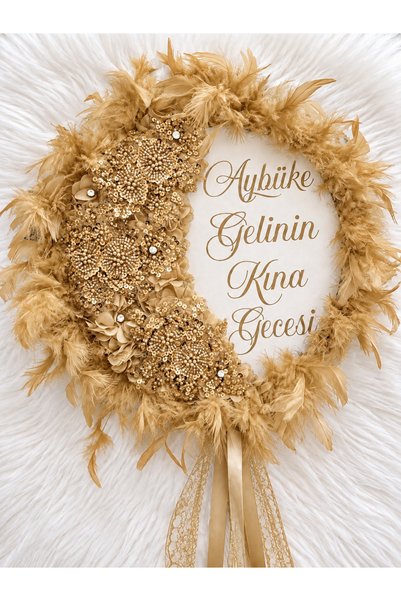Gold 3 Aplik İşlemeli Yapay Çiçek Ve Tüylü Kişiye Özel Beyaz Zeminli Kına, Gelin, Sünnet, Bride, Nedime Tefi 32 cm