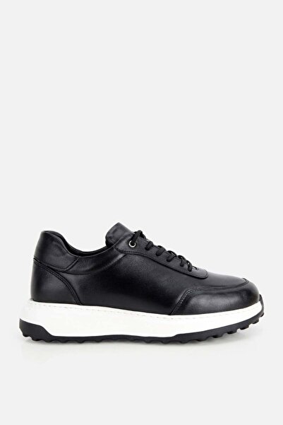 Yaya by Hotiç Erkek Siyah Deri Bağcıklı Kontrast Tabanlı Casual Sneaker