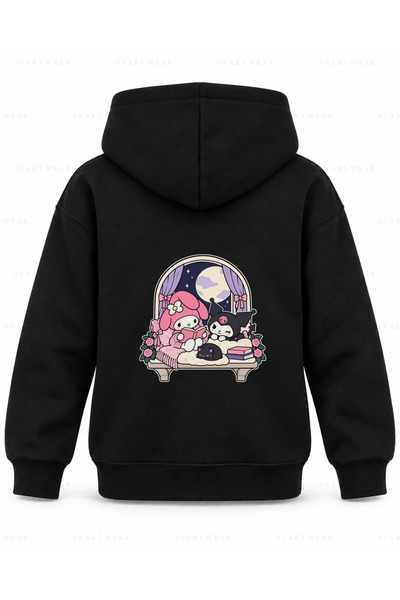SVART WEAR سويت شيرت بقلنسوة للأطفال باللون الأسود مطبوع عليه My Melody & Kur...