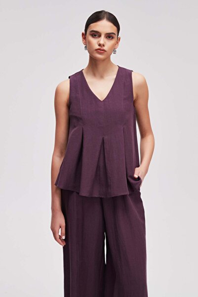Livia Women's Plain Sleeveless Top