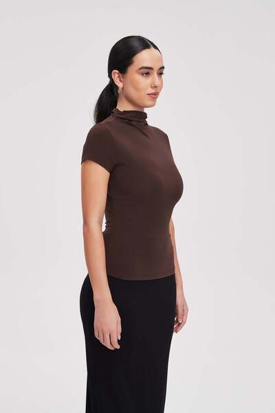Livia Women's Plain Short-Sleeve Top