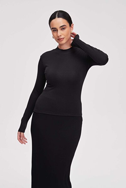 Livia Women's Plain Long-Sleeve Top
