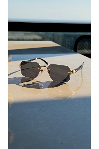 Massiviano Veyra Black Sunglasses