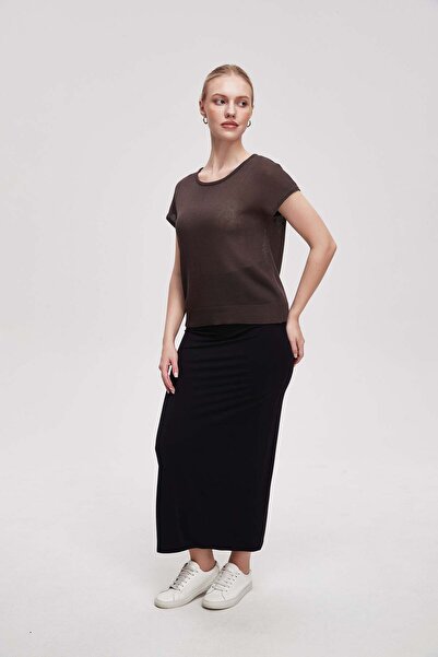 Livia Women's Waist-Length Plain Half-Sleeve Top