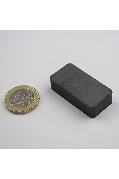 Magnitech Ορθογώνιος Μαγνήτης Φερρίτη 40x20x10mm Δύναμη Έλξης 2.5kg