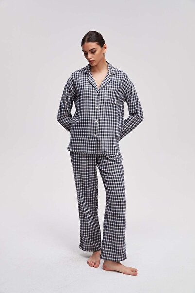 Livia Women's Two-Piece Plaid Long-Sleeve Pyjama Set