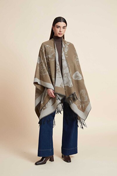 Yola Floral Patterned Poncho