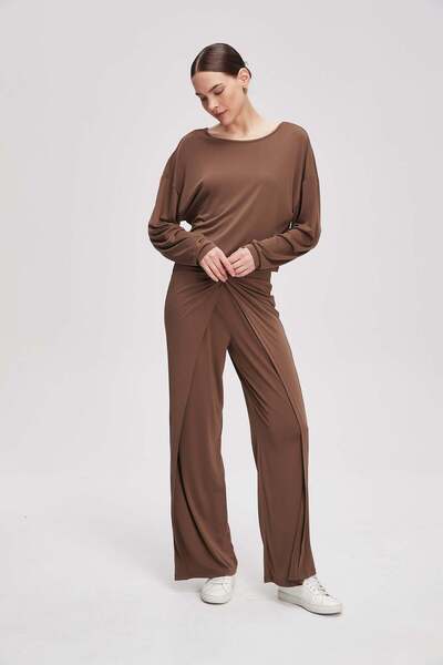 Livia Women's Wide-Leg Plain Trousers
