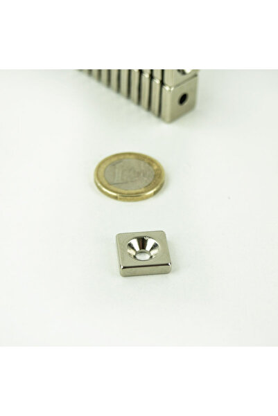 Magnitech Ορθογώνιος Μαγνήτης Νεοδυμίου 15x15x4x4.5 χιλ. με Εσοχή, Δύναμη Έλξ...