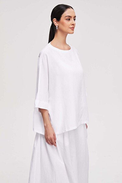 Livia Women's Plain Half-Sleeve T-Shirt