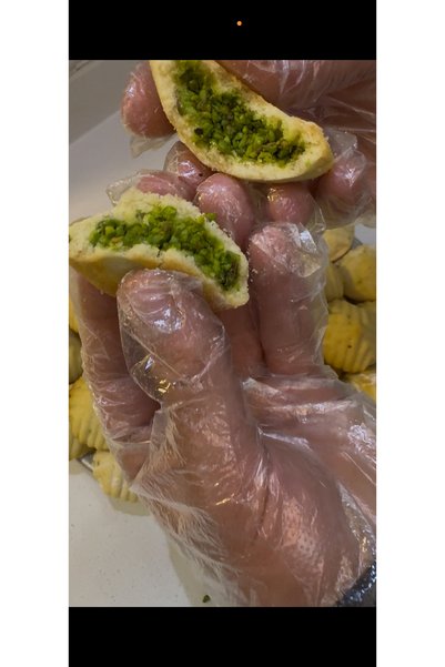 uzeller İri Fıstıklı Antep Kerebiçi 1 KG (30 Adet)