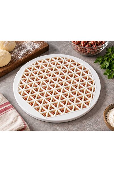 Akyüz Plastik Dumpling Mold That Gives a Triangular Shape