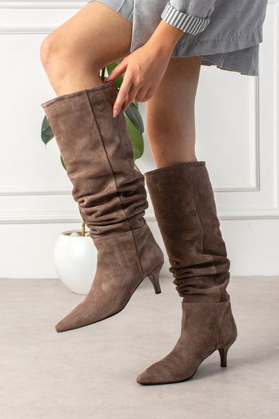 dericia shoes Greta Kadın Hakiki Deri Vizon Süet Piliseli Fermuarsız Çizme