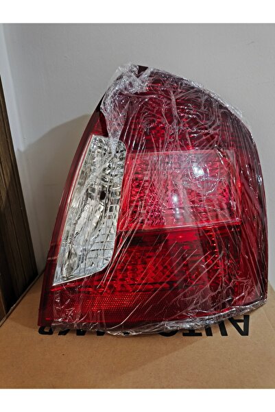 Hyundai Accent Era 2006-2011 Sağ Arka Stop Lambası Duysuz
