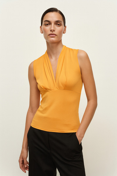 Conquista Εσάρπανο Πορτοκαλί Σουρωτό Τοπ " (Burnt Orange Gathered Tank) - Thi...