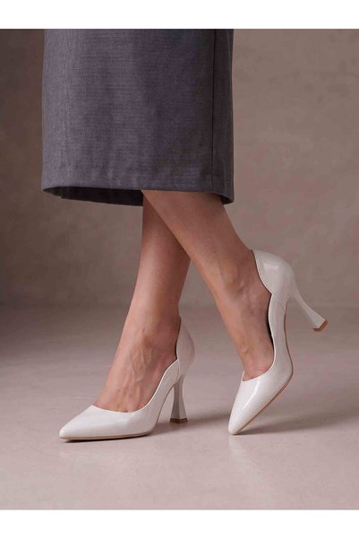 Güllü Shoes White Wrinkled Patent Leather Stiletto Heel, Curved Side Cut-Out, Pointed Toe, Thin Heel, Evening Party Shoes