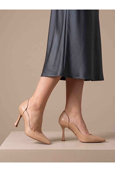 Güllü Shoes Nude Mat Stiletto Kavisli Yan Dekolteli Sivri Burun İnce Topuklu ...