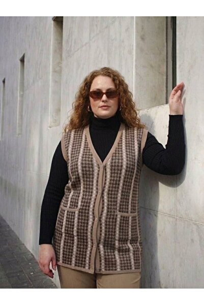 onno style women سترة نسائية كبيرة الحجم بنمط هندسي ملون من نسيج الفولاذ المحبوك