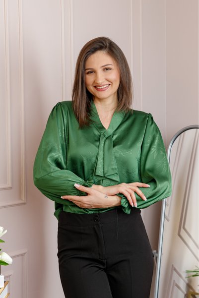 OEM Bluza dama satinata verde cu aplicatie tip cravata Yvonne