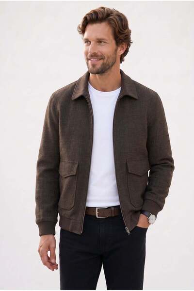 Tudors Men's Relax Fit Comfortable Cut Classic Collar Self-Thinning Fabric Zi...