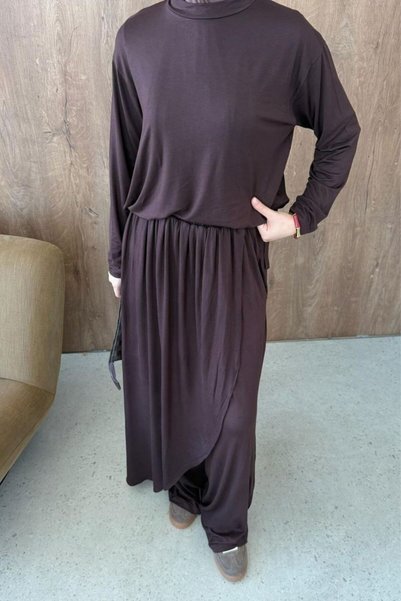 Şule Giyim Skirt, Cape, and Pants Set in Brown