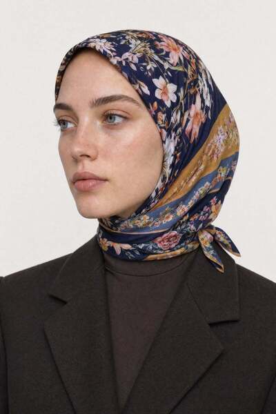 Mooncorn Orlienne Patterned Organic Scarf