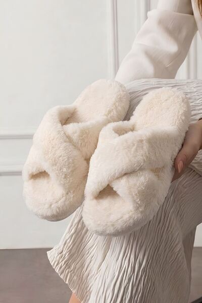 FUGA MODA Krossa White Cross-Strapped Plush Women's Winter House Slippers