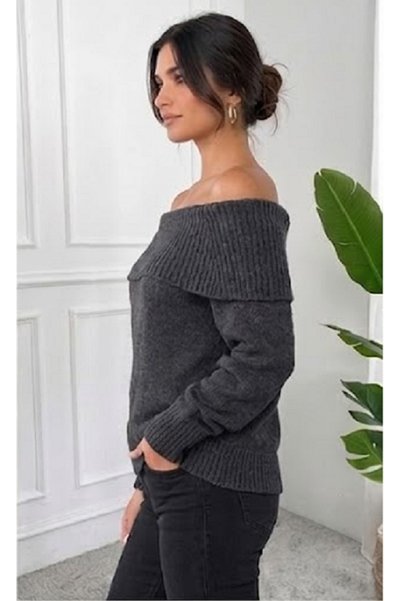 AÇELYA TEKSTİL Degaje Yaka Women's Knitwear "Is the Favorite of Every Day with Its Soft Texture and Elegance.