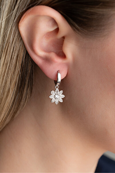 Silvano Jewelry 925 Ayar Gümüş Beyaz Taşlı Lotus Çiçeği Küpe