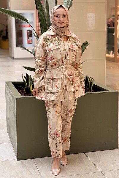 Ghisa Embroidered Zipper Pocket Jacket and Trousers Set