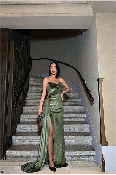 Butik Kadın Kadife Kumaş Straplez Yırtmaçlı Maxi Abiye Elbise
