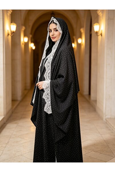 Noon Noora عباءة صيفية جديدة لعام 2026 بتصميم عصري مع حواف دانتيل ونقشة منقطة...