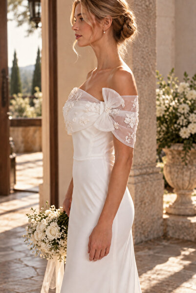 berissima bride Maxi Nikah Elbisesi Kırık Beyaz, Dantel Detaylı, Kalem Kalıp,...