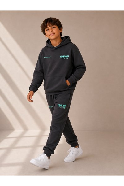 Victor and Jane Boys’ Sweatshirt Hoodie and Jogger Pants Set