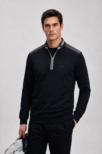 Maccali Men's Zippered Stand Collar Black Winter Sweatshirt