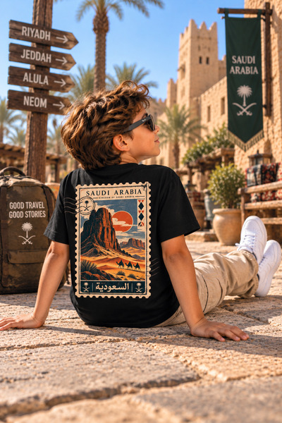 Rabona Fashion Saudi Arabia Vintage Desert Postcard Kids T-Shirt