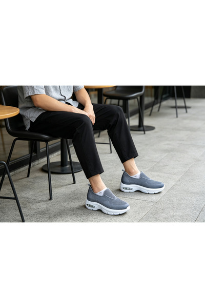 hanyue Men's slip-on casual shoes loose fit air cushion shock absorption easy...